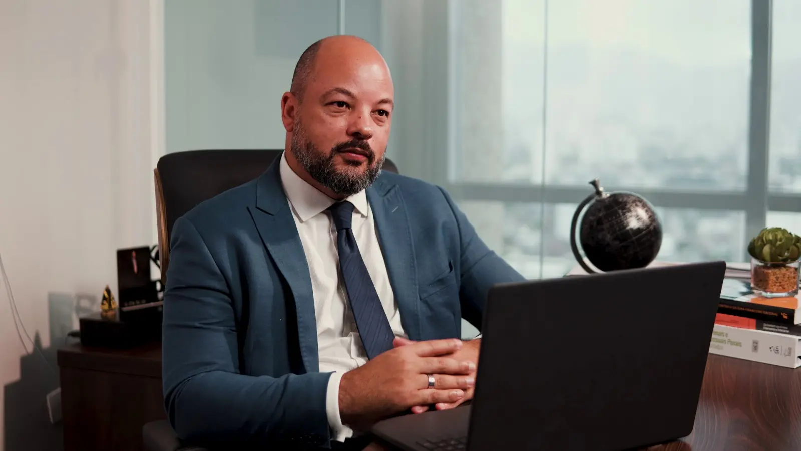 Jorge Calazans é advogado