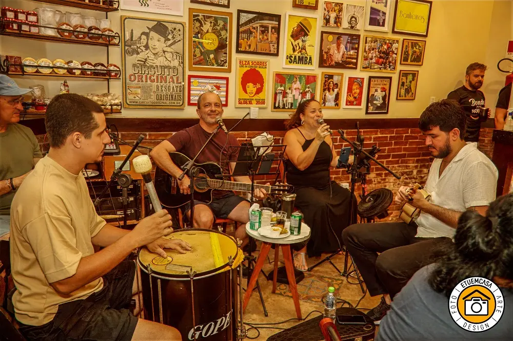 Bar da Mocinha tem programação às sextas-feiras, sábados e domingos.