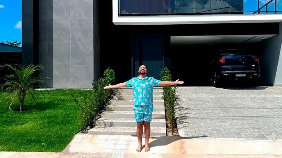 Família de Gil do Vigor morava na mansão até ele decidir vender. 