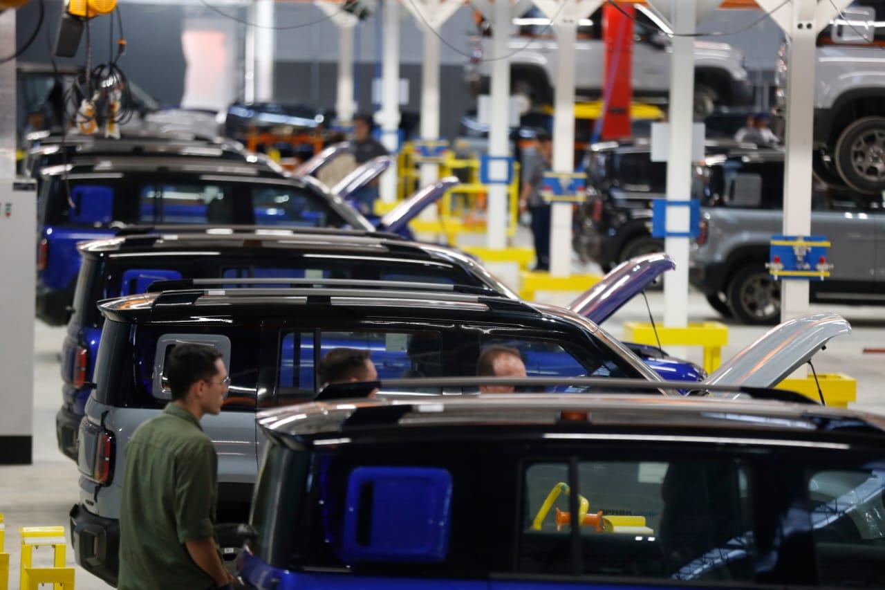 Foto da operação no polo automotivo do Ceará, em Horizonte.