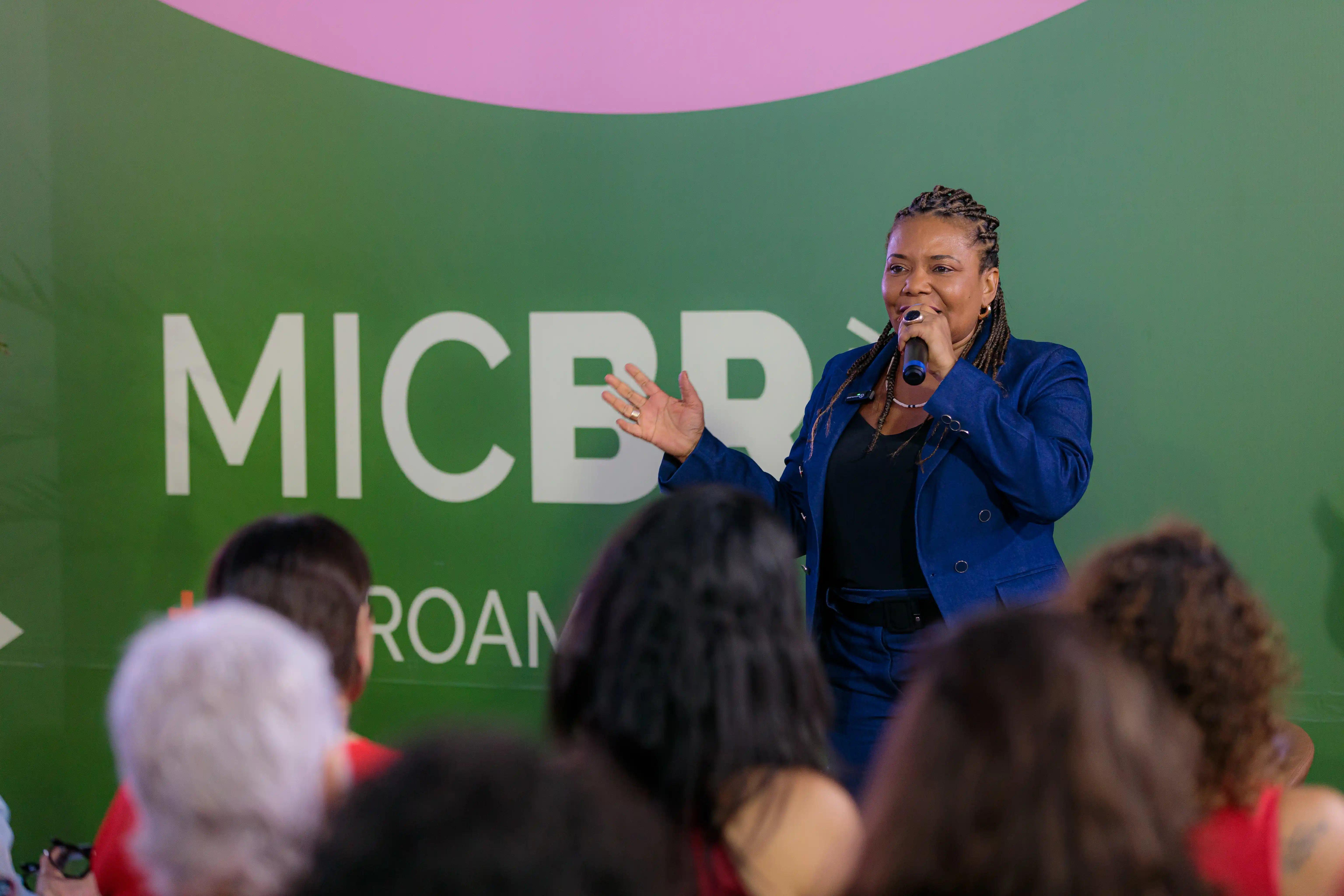 Imagem da ministra Margareth Menezes para abertura do evento MICBR+Ibero-América 2025.