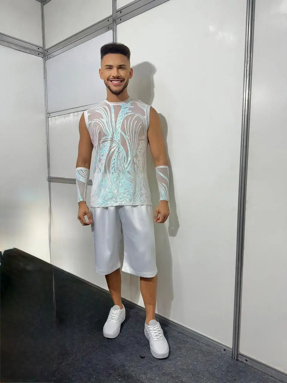 Gabriel começou a dançar profissionalmente aos 15 anos.