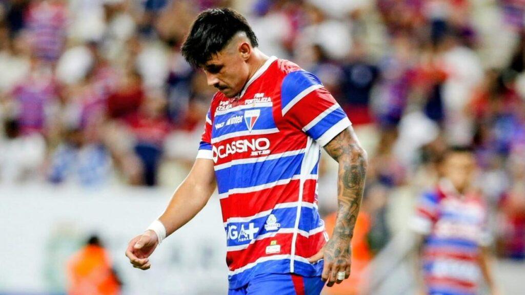 Adam Bareiro em ação pelo Fortaleza