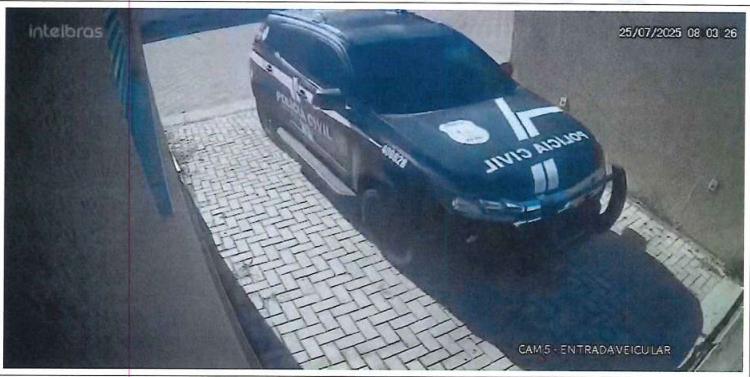 imagem de camera de seguranca viatura pcce.