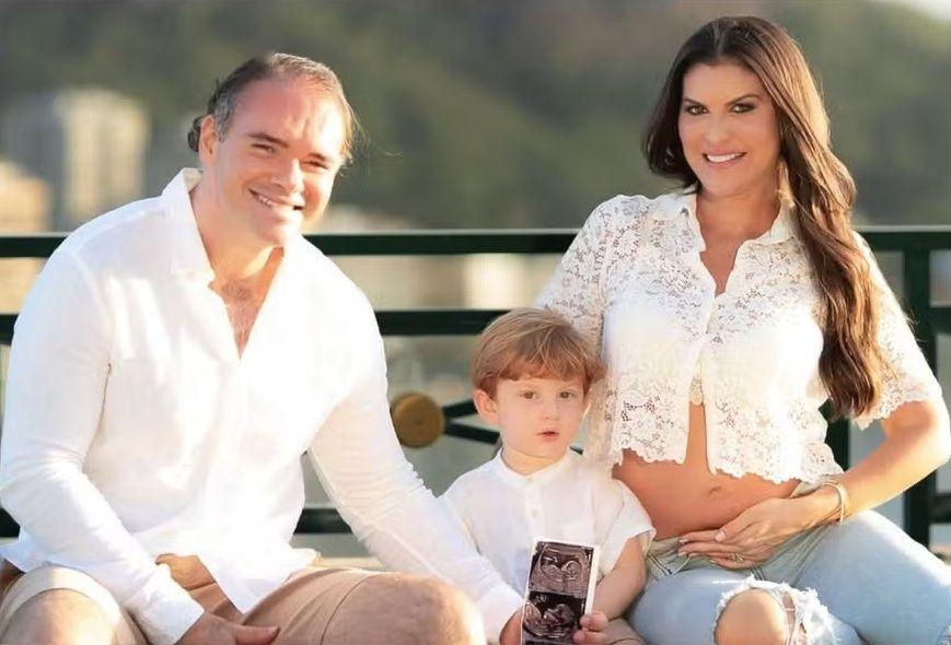 Lunara e Thor contaram a novidade nas redes sociais, e celebraram a nova gestação. 