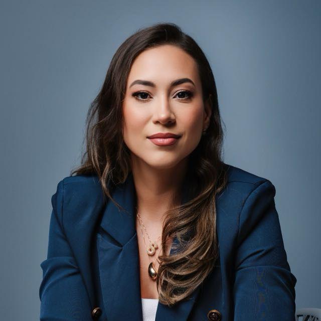 Silvia Leticia é advogada