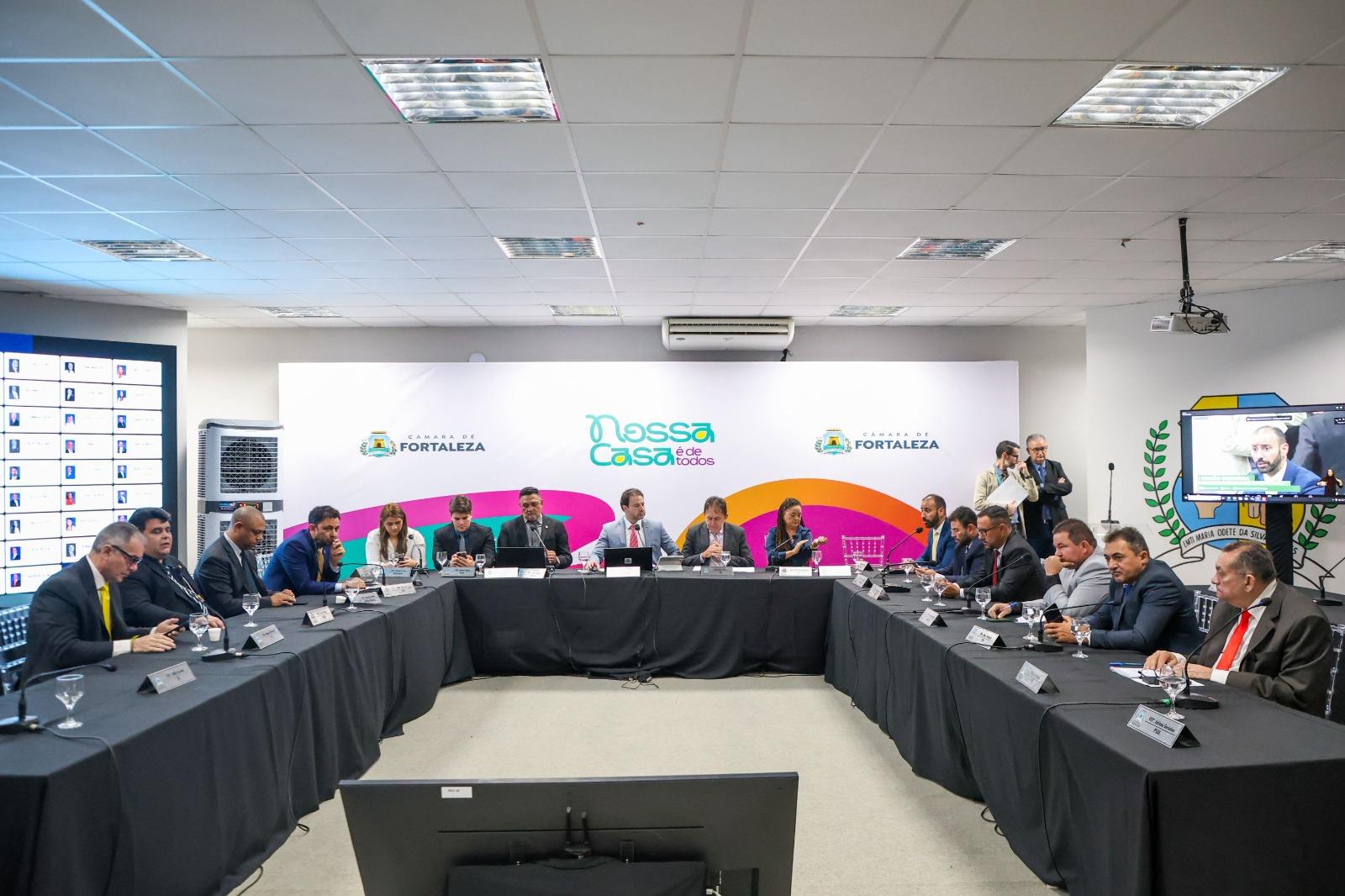 Foto da sessão da Câmara de Fortaleza.