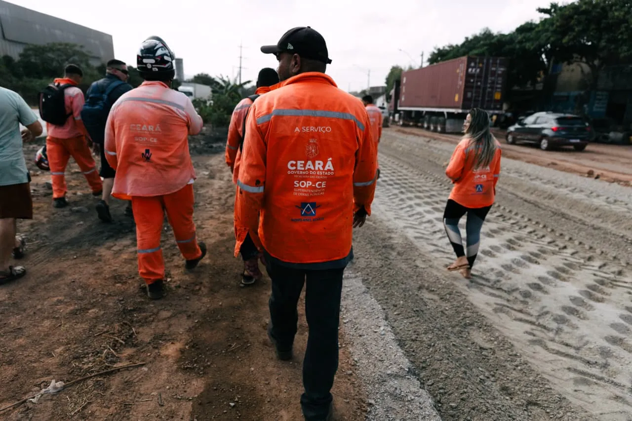 Trabalhadores do 4º Anel Viário foram demitidos e pedem o pagamento integral das verbas rescisórias.
