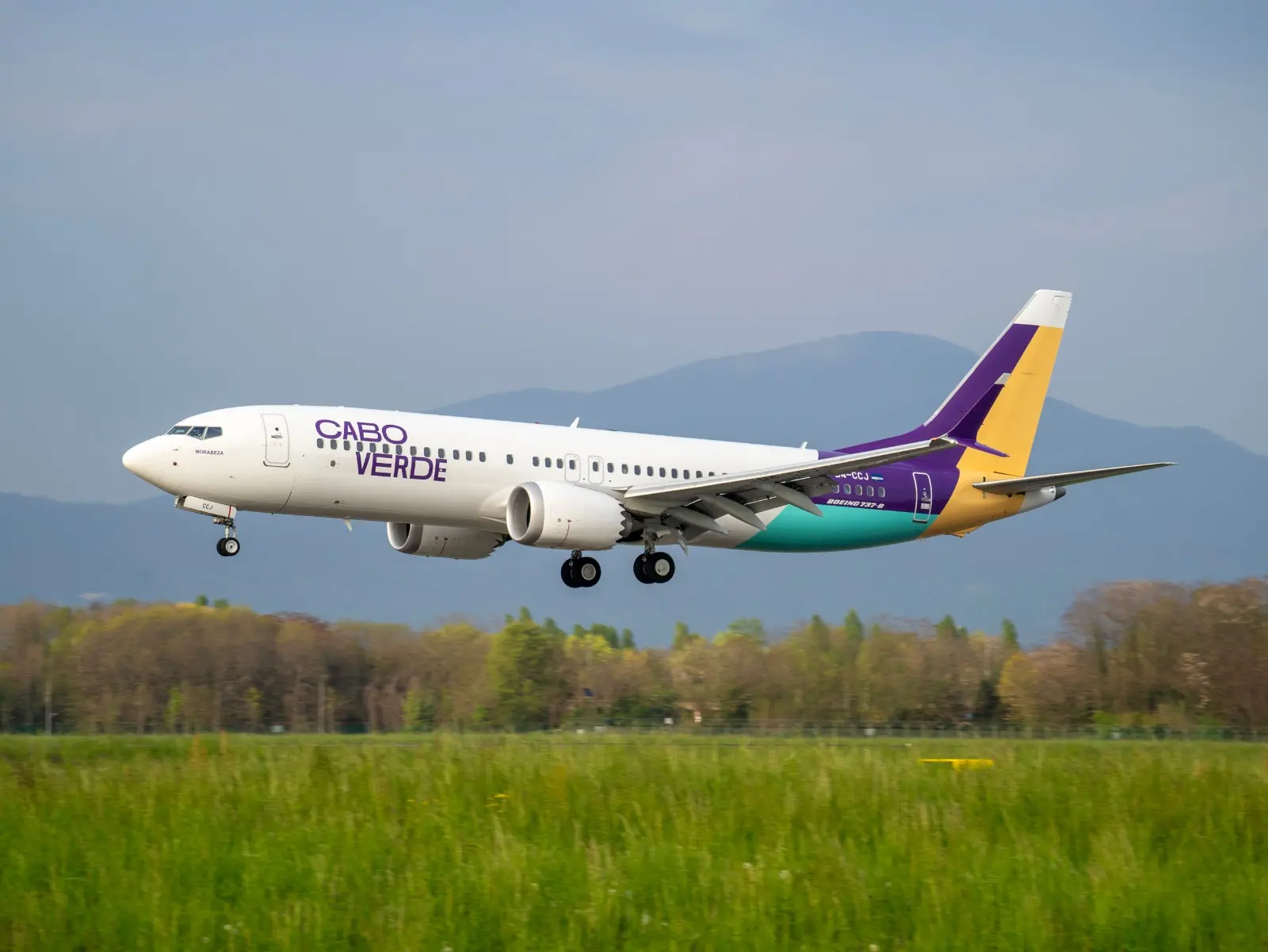 avião boeing 737 max da cabo verde airlines