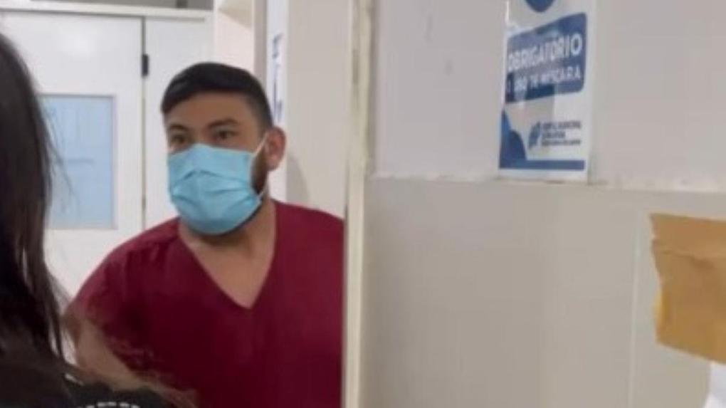 khlisto soldado sendo abordado enquanto se passava por medico em paraipaba, ceara.