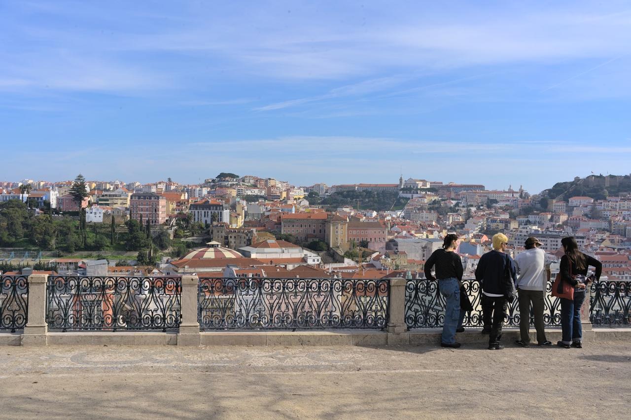 Incluir uma parada nos diversos miradores de Lisboa garante uma vista impressionante e boas fotos