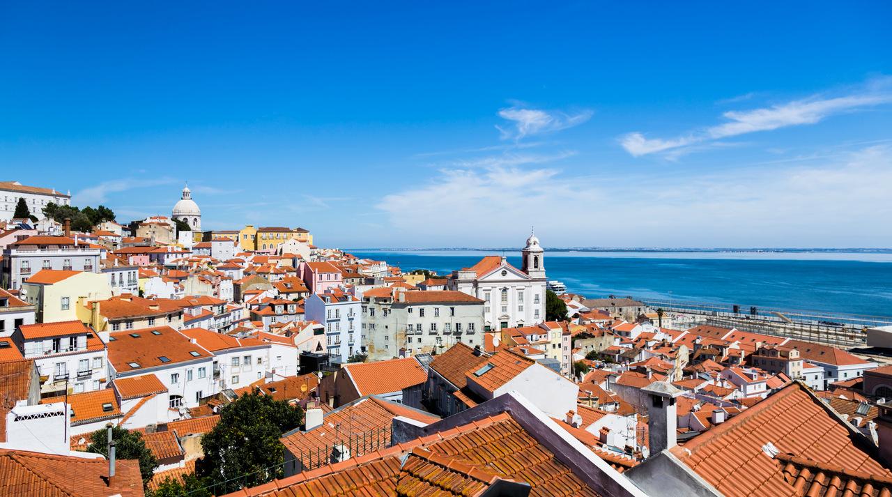 Incluir uma parada nos diversos miradores de Lisboa garante uma vista impressionante e boas fotos
