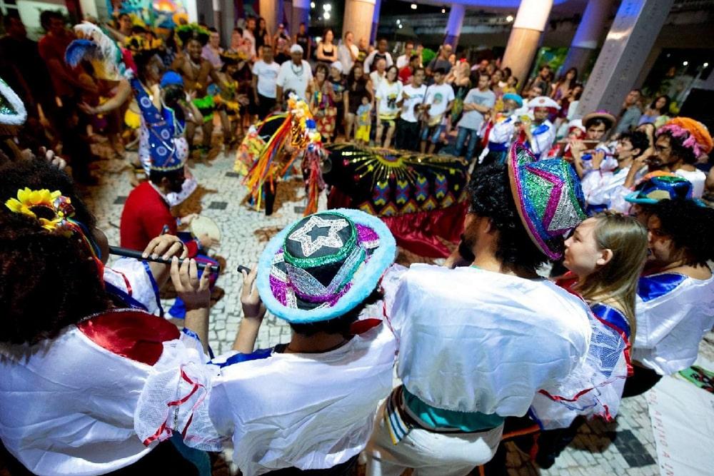 Apresentação do 'Boi Pretinho'.