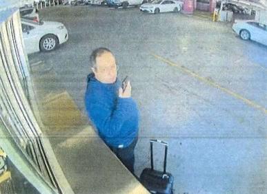 Suspeito de ser atirador da Universidade Brown é encontrado morto