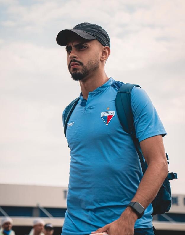 Foto de Pierre, volante do Fortaleza