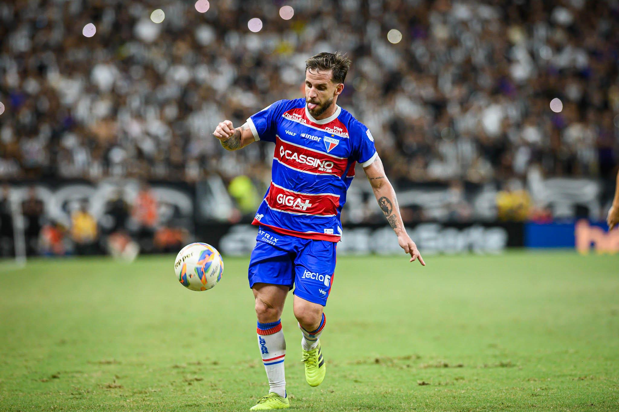 Foto de Lucas Sasha, que recebeu sondagem de time da Série A e Fortaleza tenta manter volante