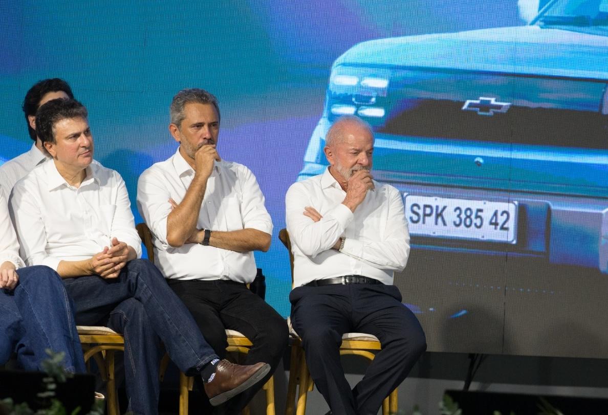 Camilo, Elmano e Lula em Horizonte, no Ceará