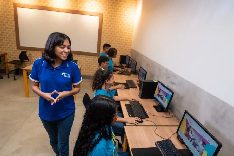 Imagem de oficinas do Instituto JCPM.