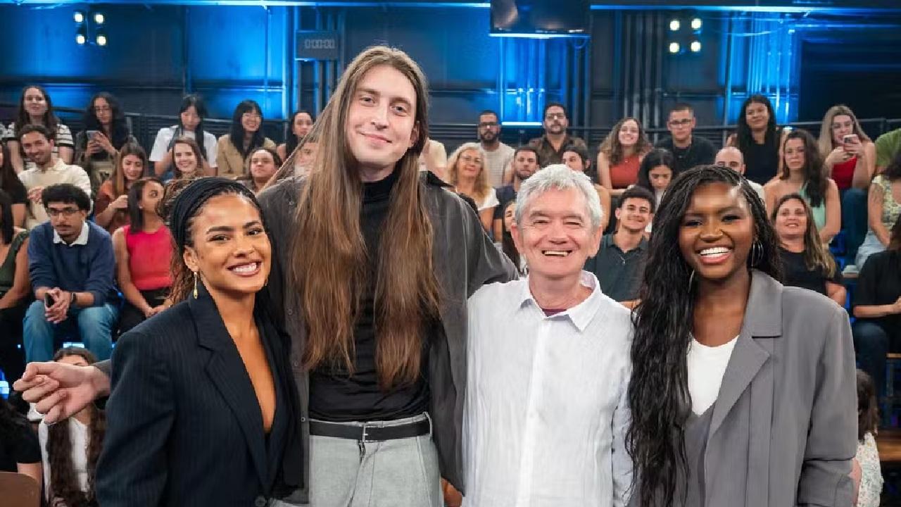 Bella Campos, Felca, Kenya Sade e Serginho no Altas Horas.