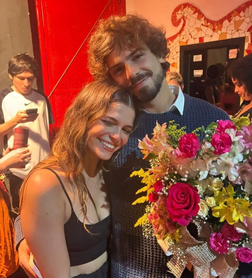 Lucca Picon é ator e Luana é produtora. 