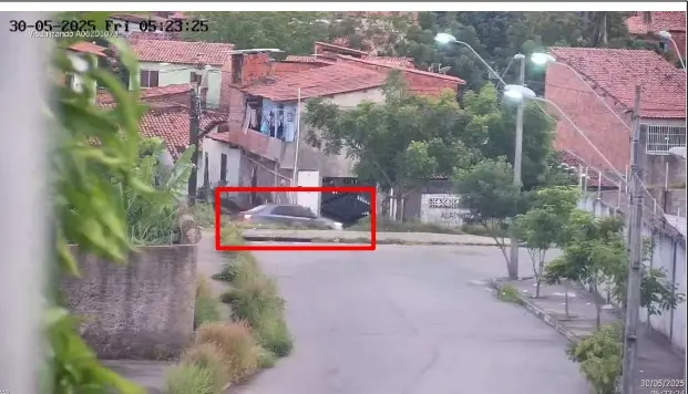 carro usado no duplo homicidio quintino cunha.