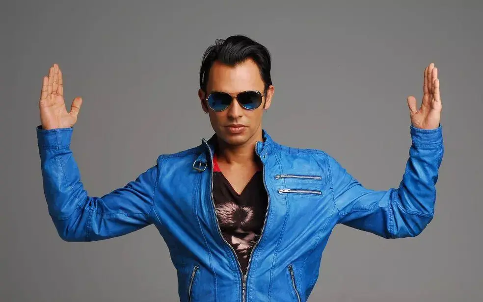 William Naraine, vocalista do Double You.