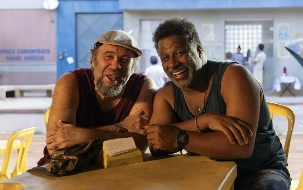Série é protagonizada por Otávio Müller e Aílton Graça.