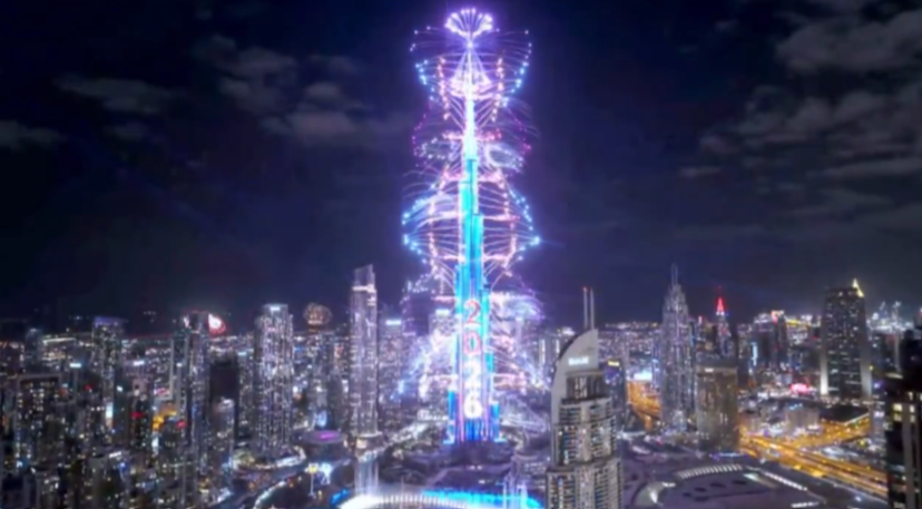 espetáculo de fogos no reveillon de dubai.