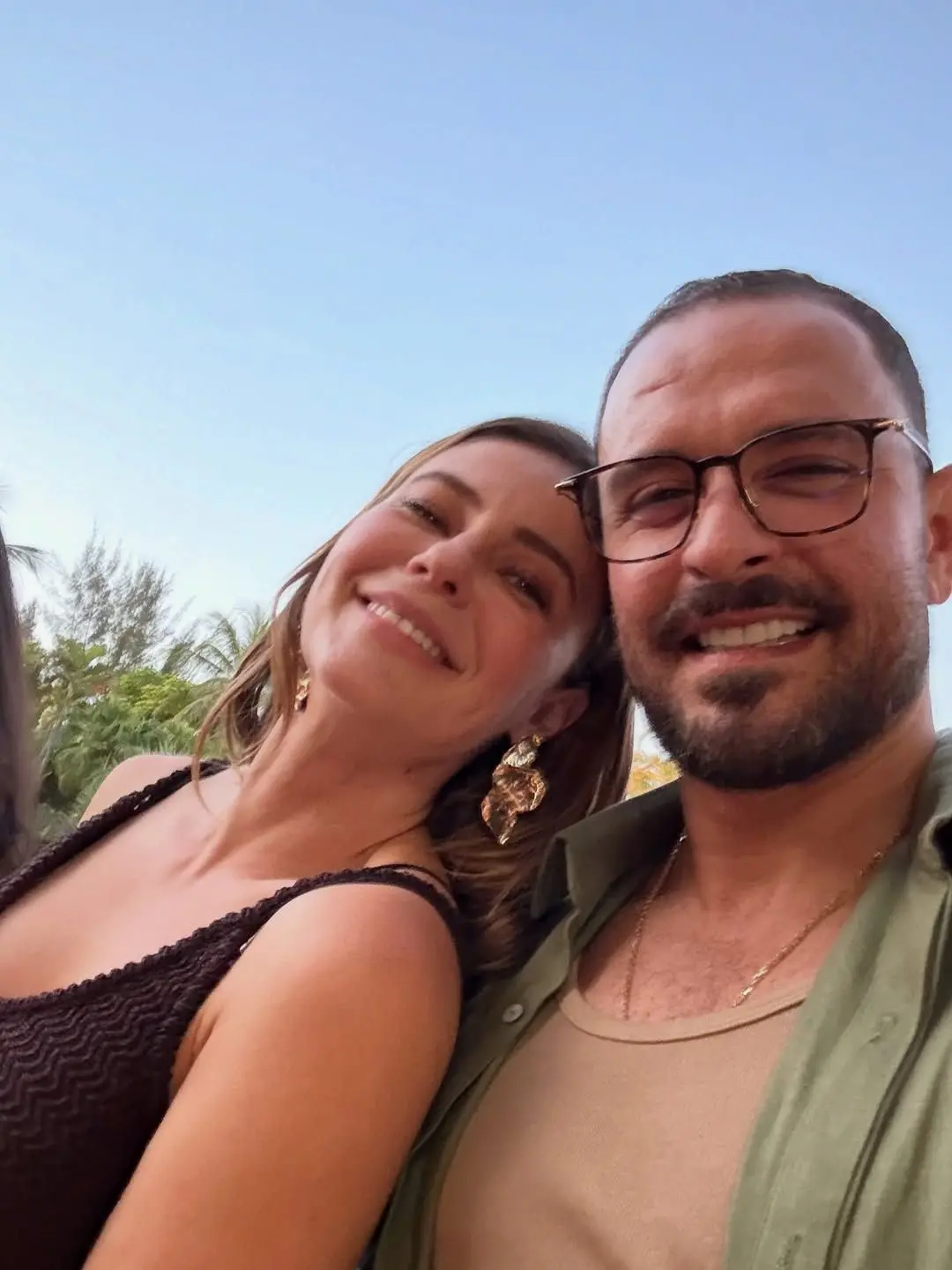 Diogo Nogueira e Paolla Oliveira trocaram comentários após o término do namoro. 