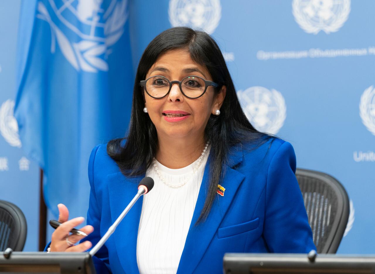 Delcy Rodríguez deve assumir presidência da Venezuela, diz Suprema Corte.