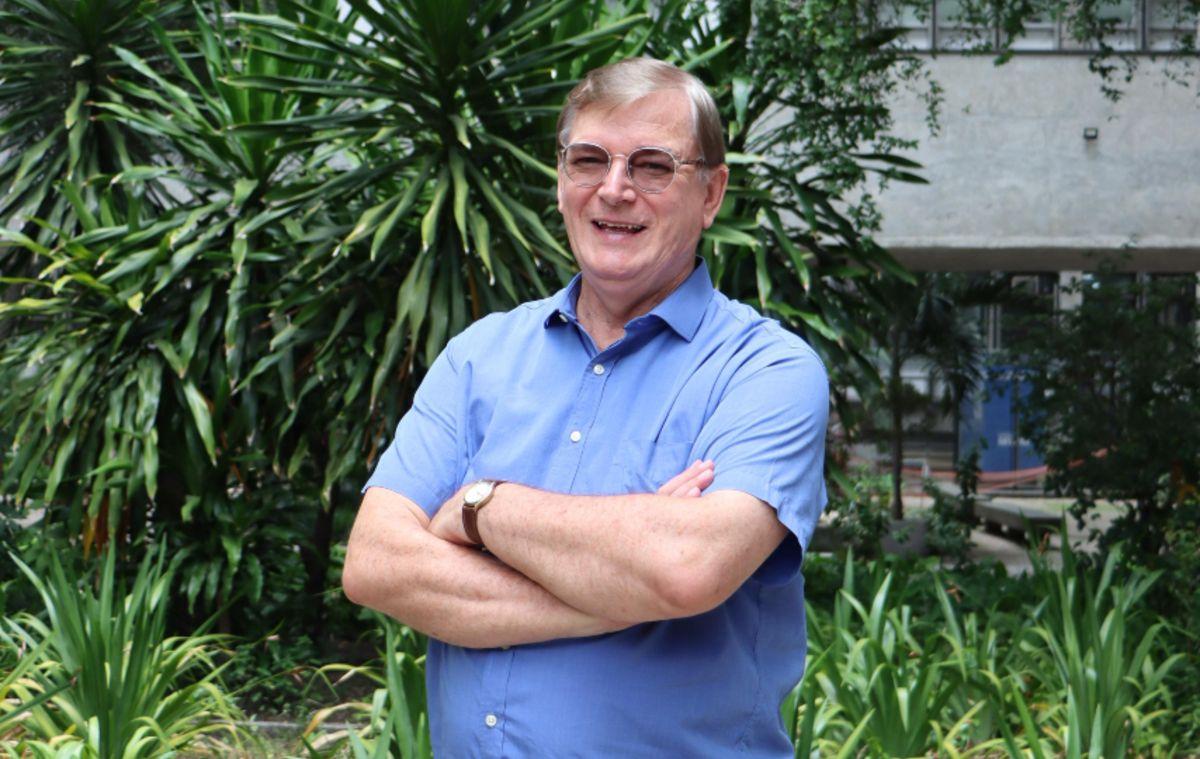 João Batista Garcia Canalle é astrônomo