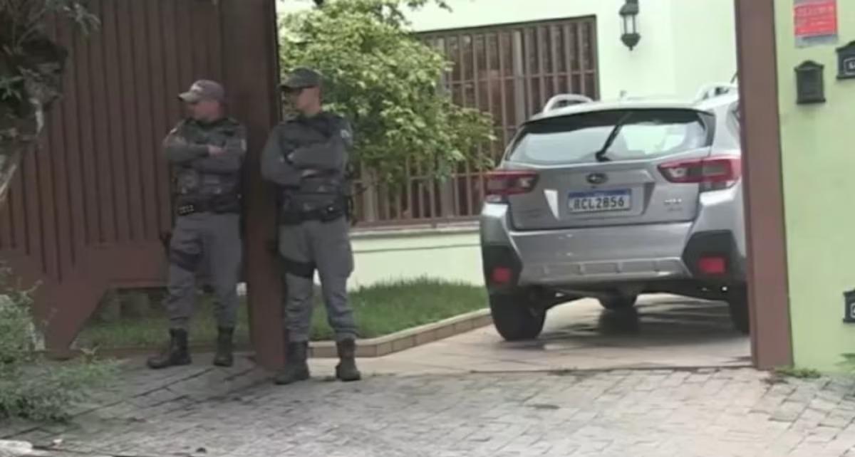 Entrada da casa onde foi encontrado o corpo.