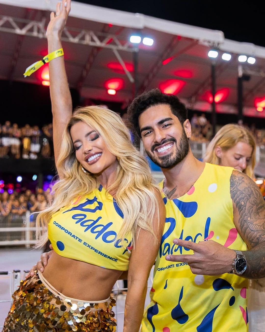 Ricardinho tem familiaridade com a fama por ser noivo de cantora sertaneja. 