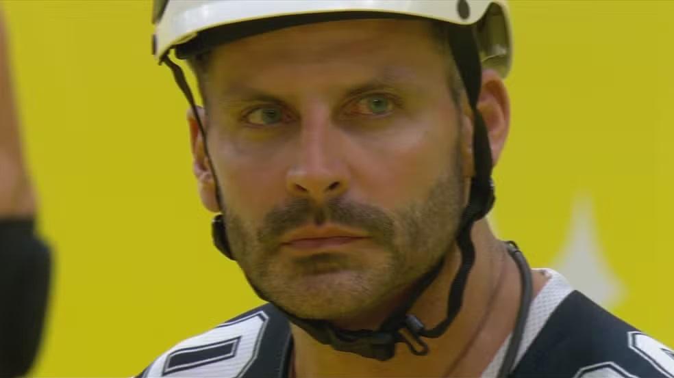 Henri Castelli vai ao hospital após passar mal na Prova do Líder do BBB 26 - Zoeira - Diário do Nordeste