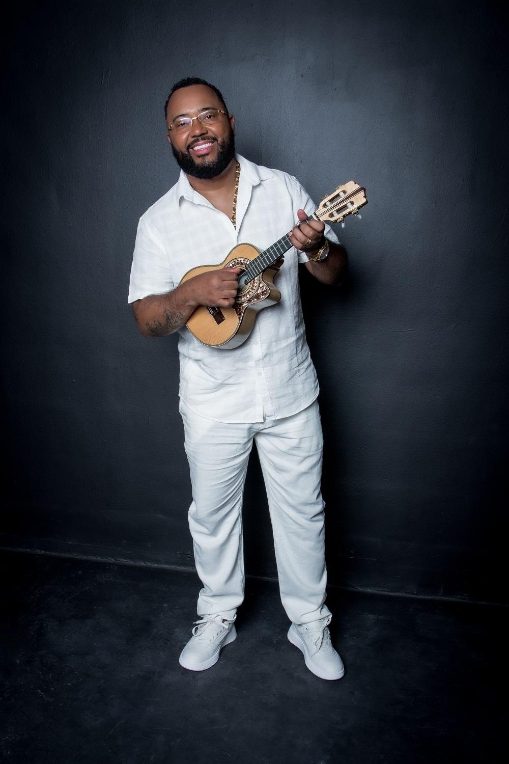 Sambista se apresenta neste sábado, em show gratuito (17).