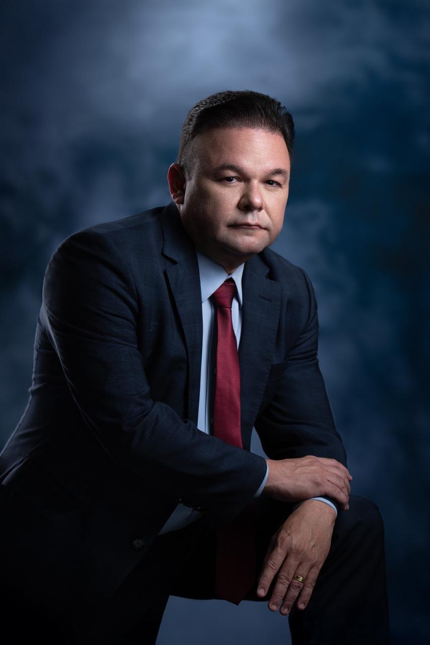 Aldairton Carvalho é advogado