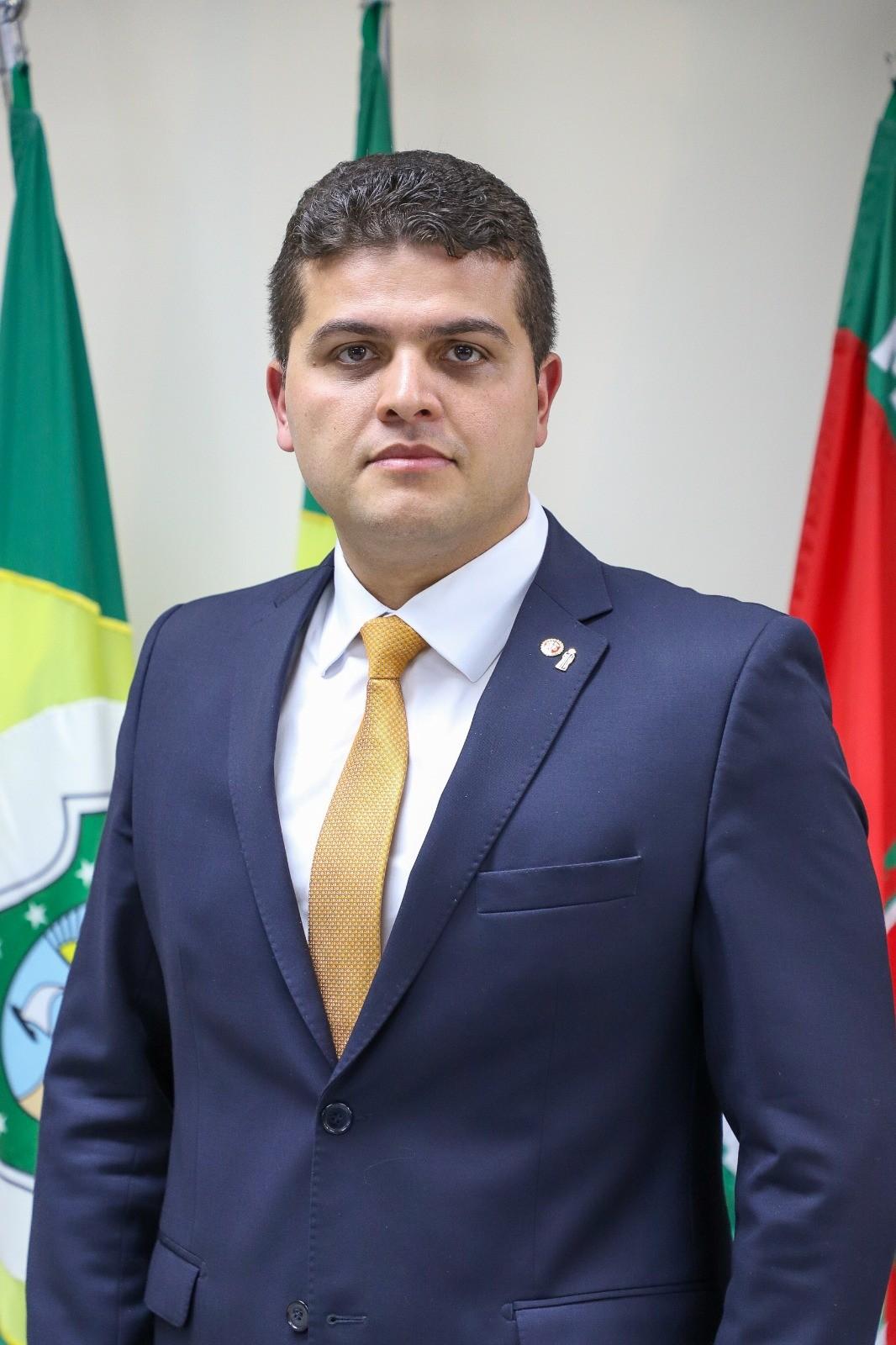 novo procurador geral de justica do ceara hebert em foto.