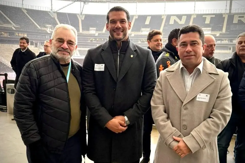 Presidente do Ceará, João Paulo Silva esteve reunido na Europa com Mauro Carmélio, da FCF, e Samir Xaud, da CBF