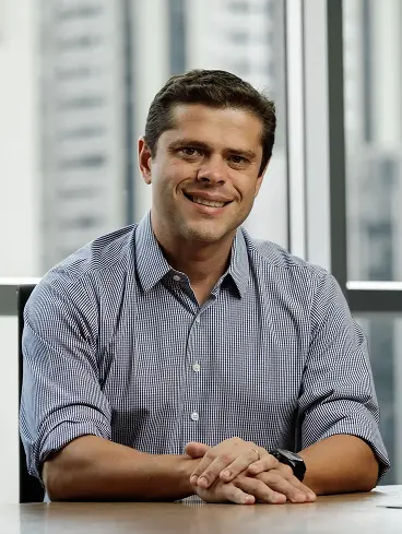 Rodrigo Vianna é administrador