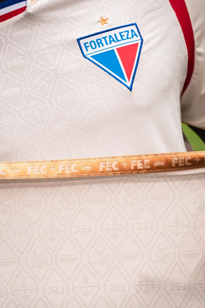 Novo uniforme do Fortaleza.