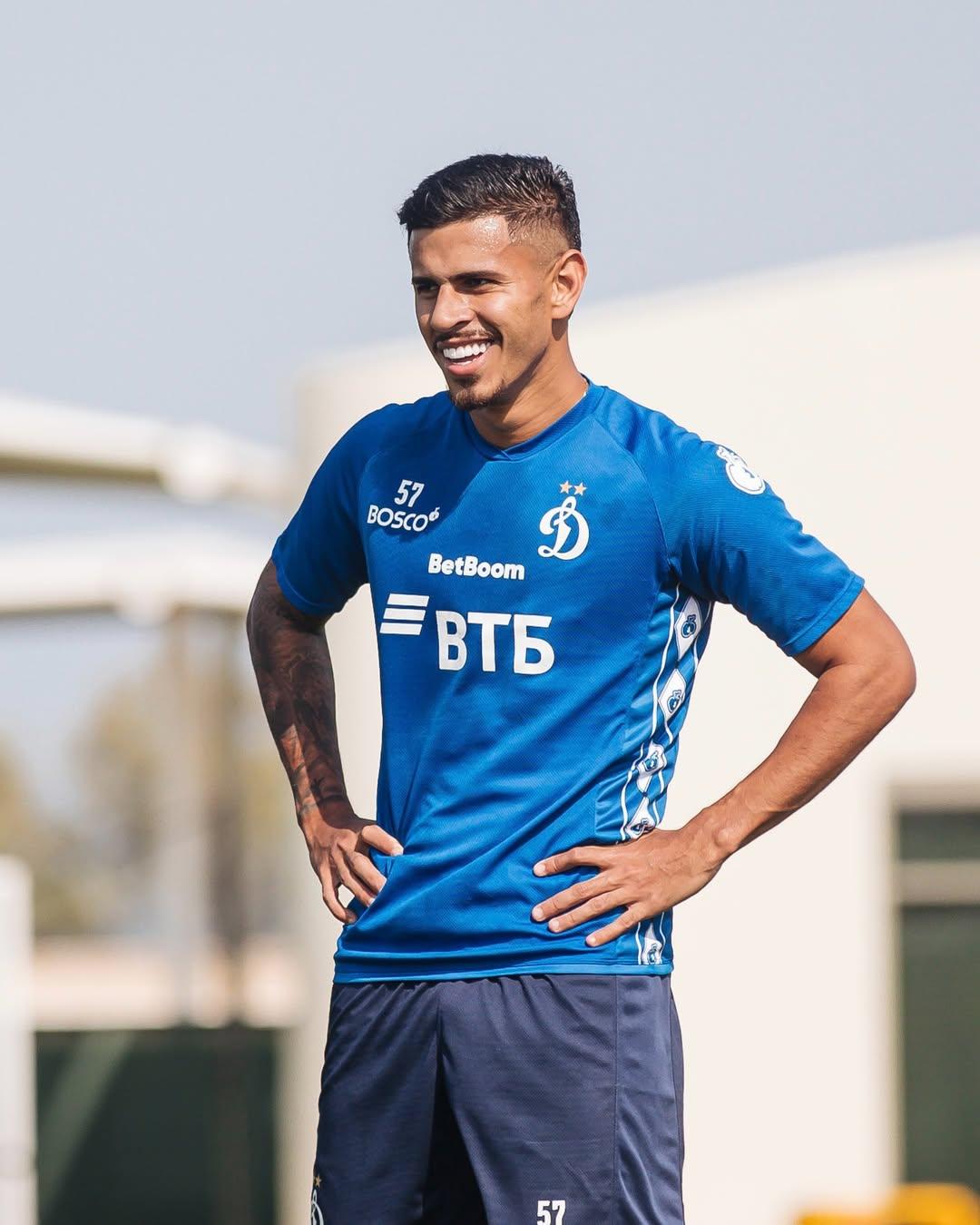 David Ricardo em ação pelo Dínamo Moscou