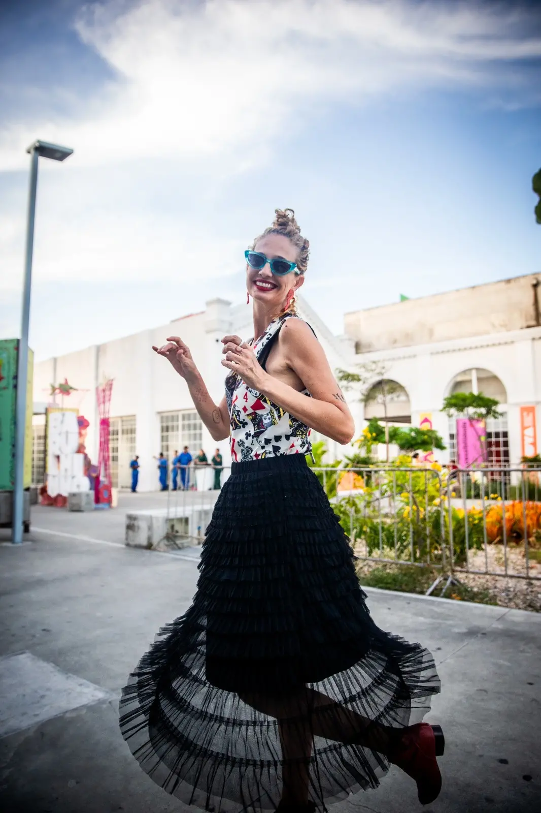 Além da turnê de lançamento do livro, Letrux segue se dedicando aos palcos.