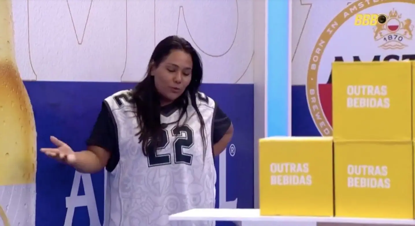 Chaiany tem feito com frequência comentários autodepreciativos no programa. 