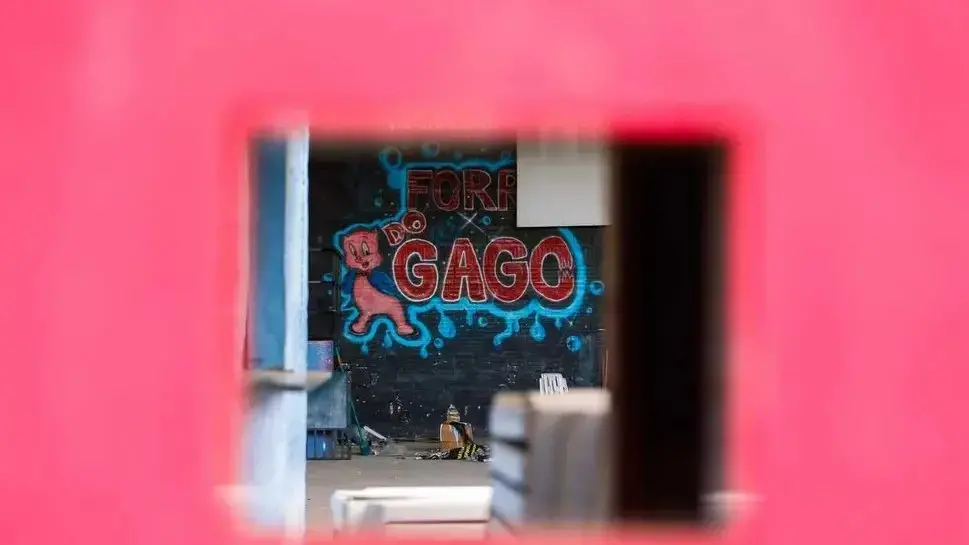 fachada forro do gago, local chacina.