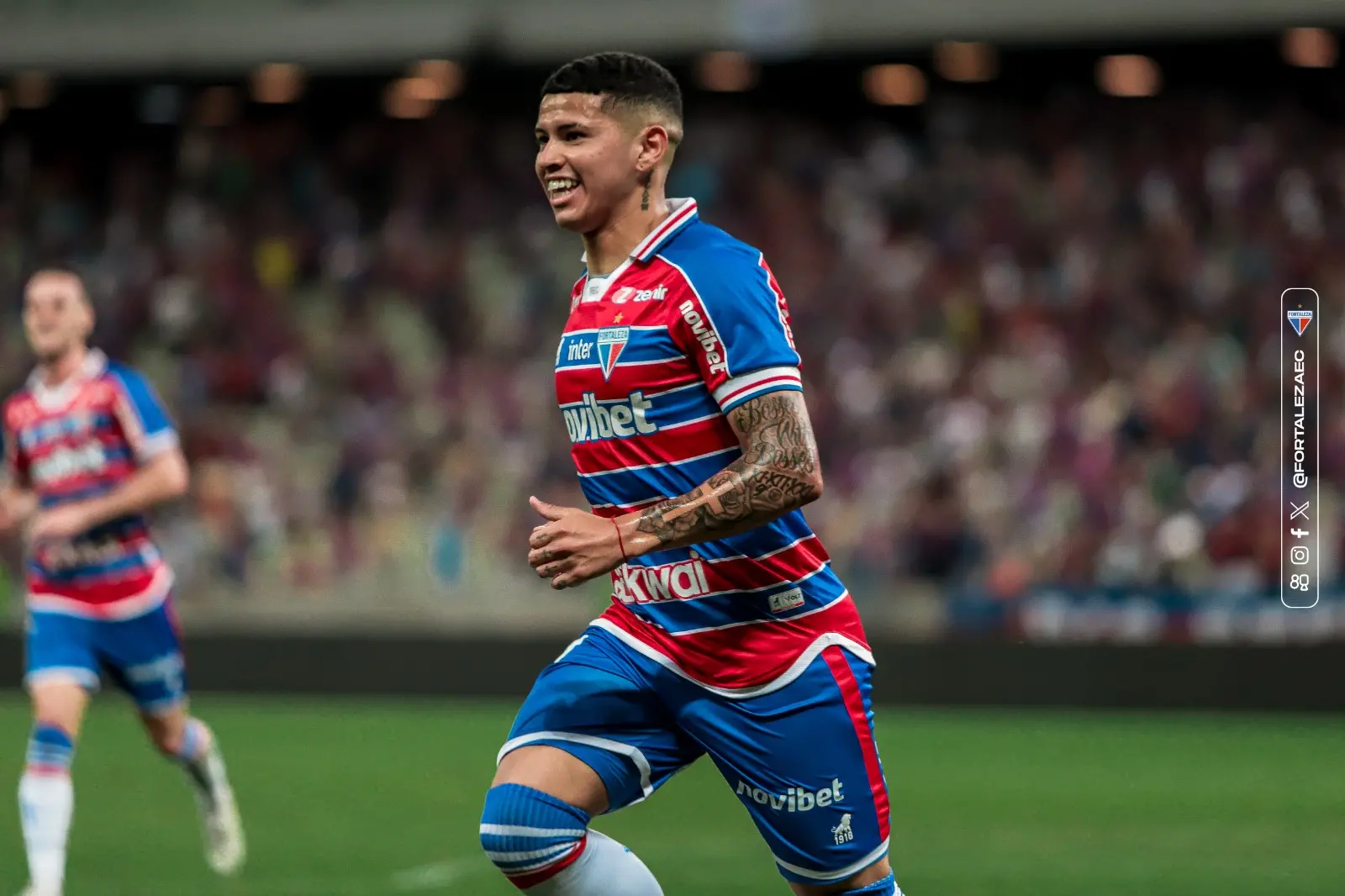 Imanol Machuca em ação pelo Fortaleza