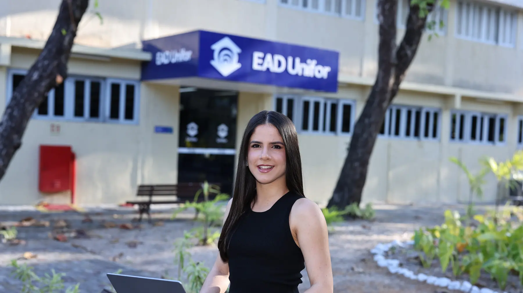 Unifor lança e-book gratuito sobre Gaduação EaD; veja como baixar