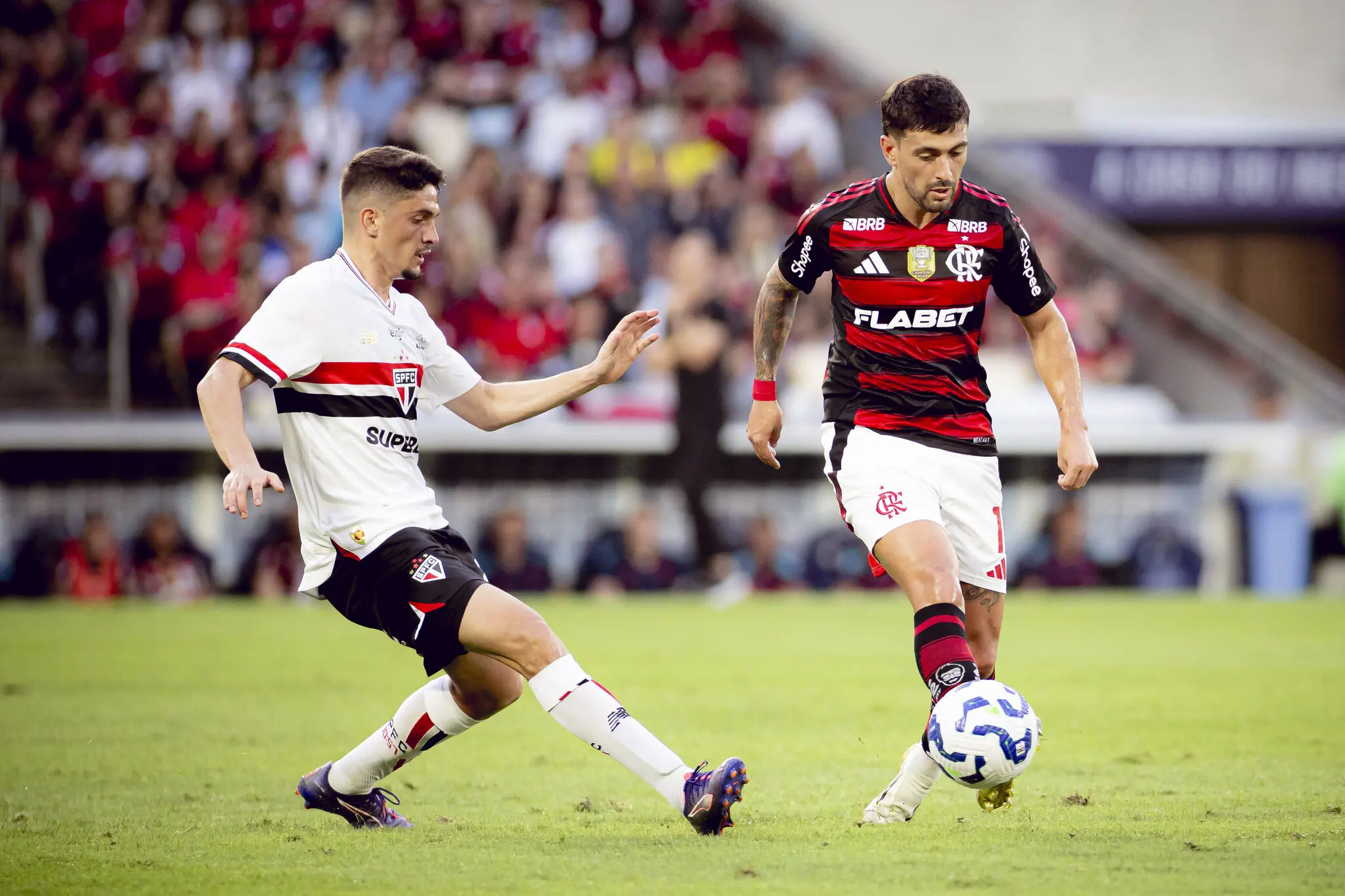 Flamengo e São Paulo se enfrentam nesta quarta-feira (28)