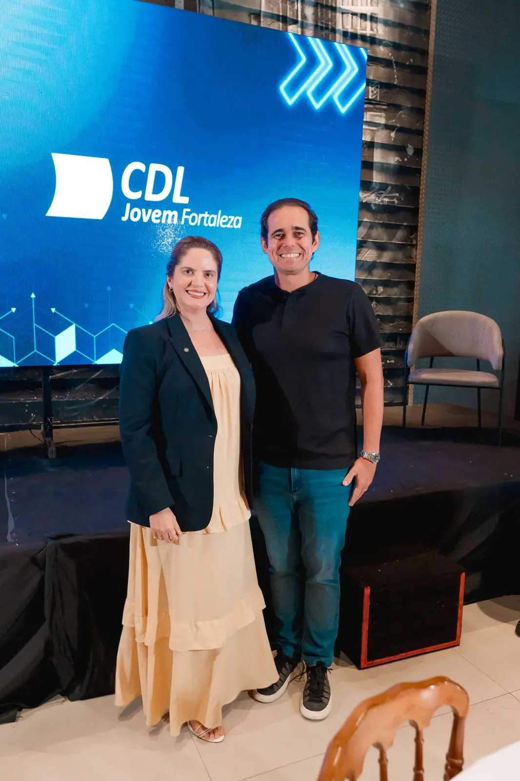 Máyra Thé, presidente da CDL Jovem Fortaleza e Guilherme Nóbrega, co-fundador da GoCase.