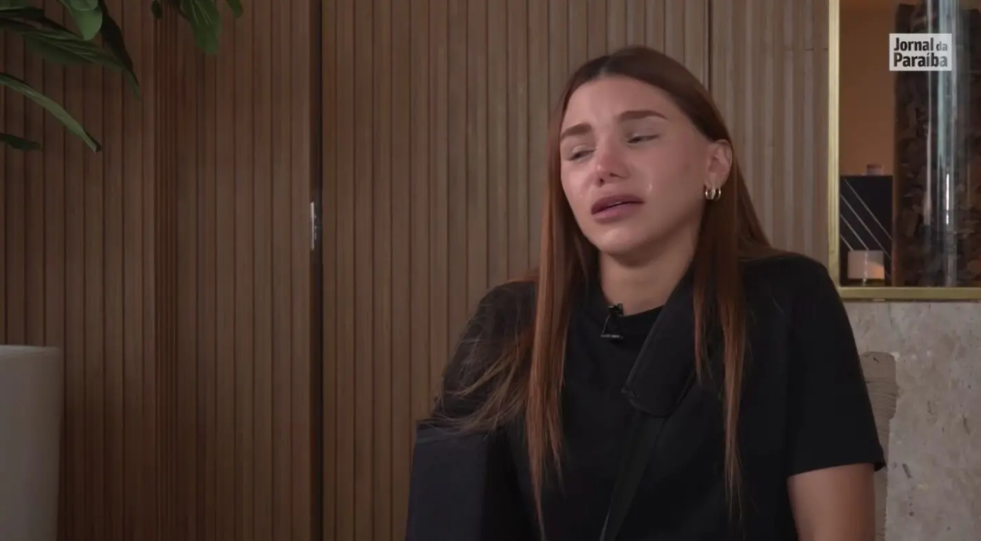 Raphaella Brilhante disse que gostaria de alertar outras mulheres ao tornar seu caso público. 