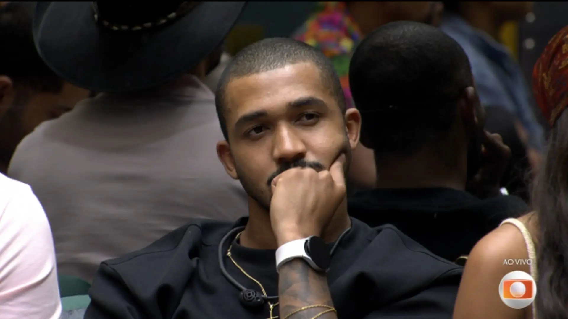 Imagem de participantes no paredão do BBB 26.